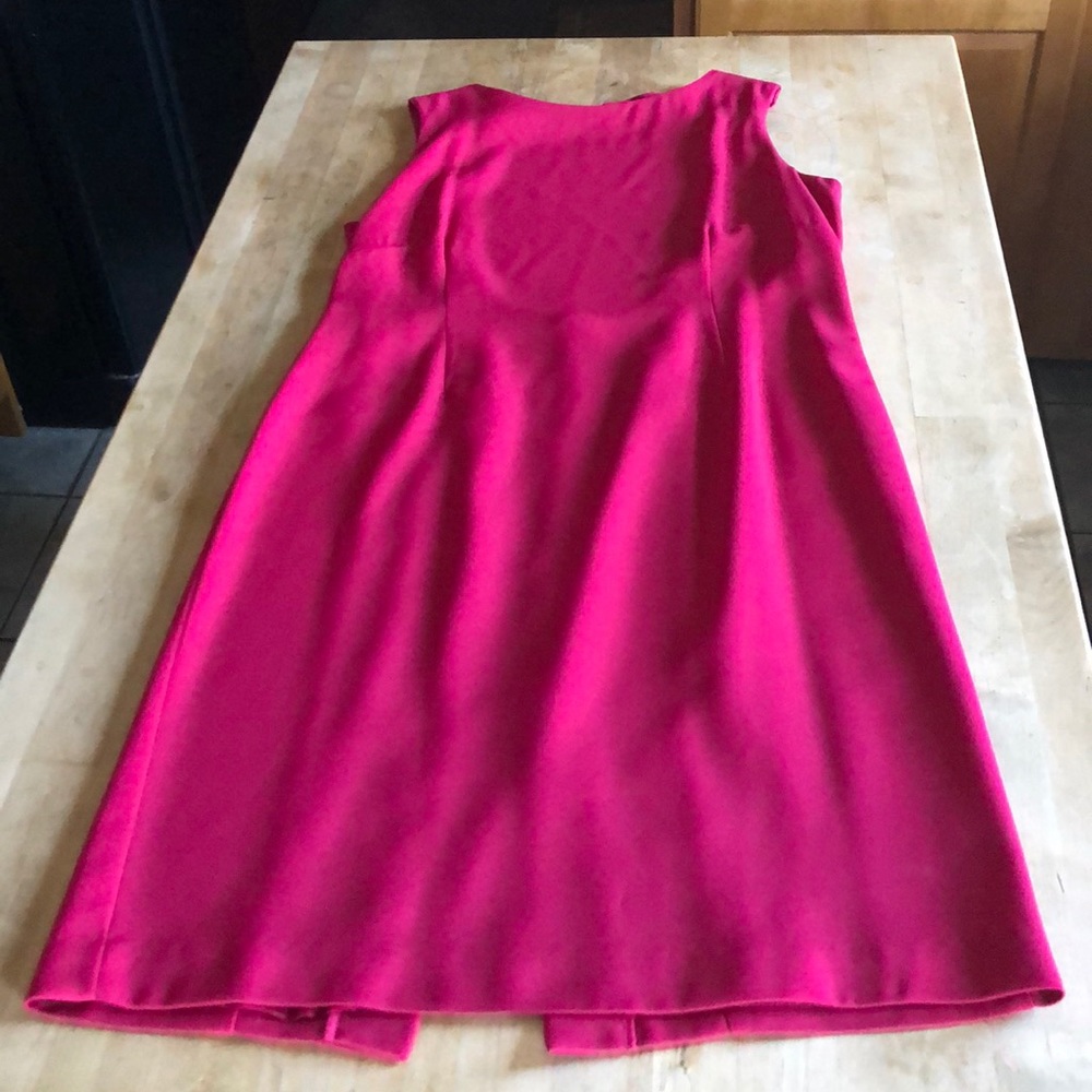 Sleeveless, open back dress